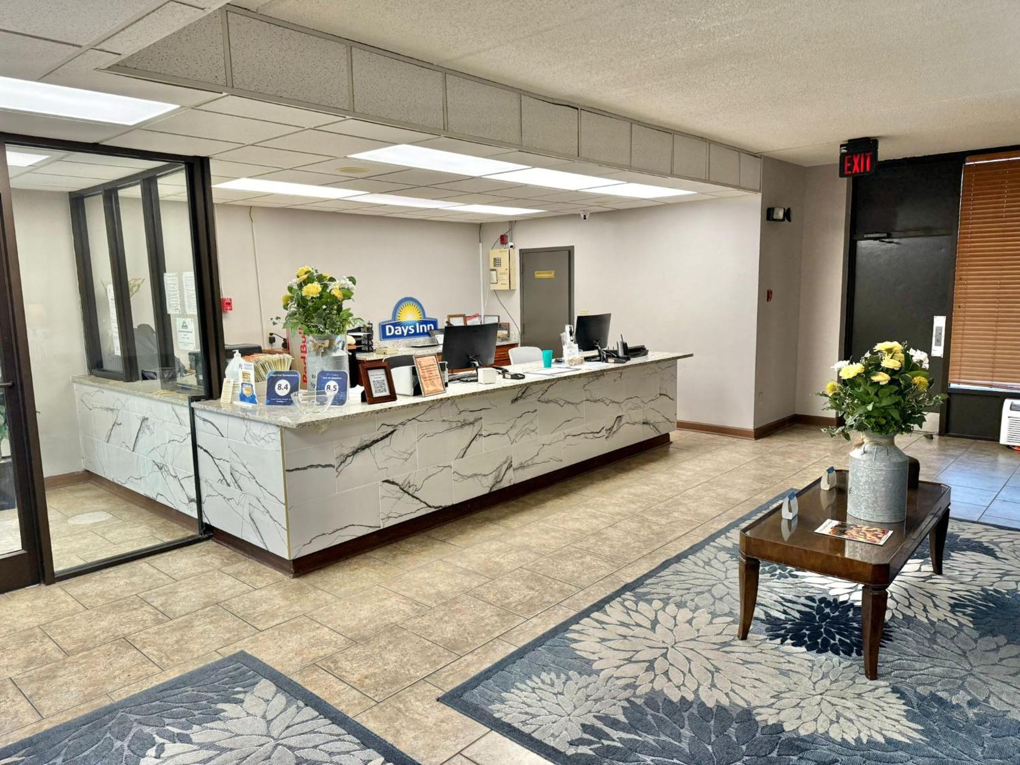Days Inn By Wyndham Statesboro Exteriör bild